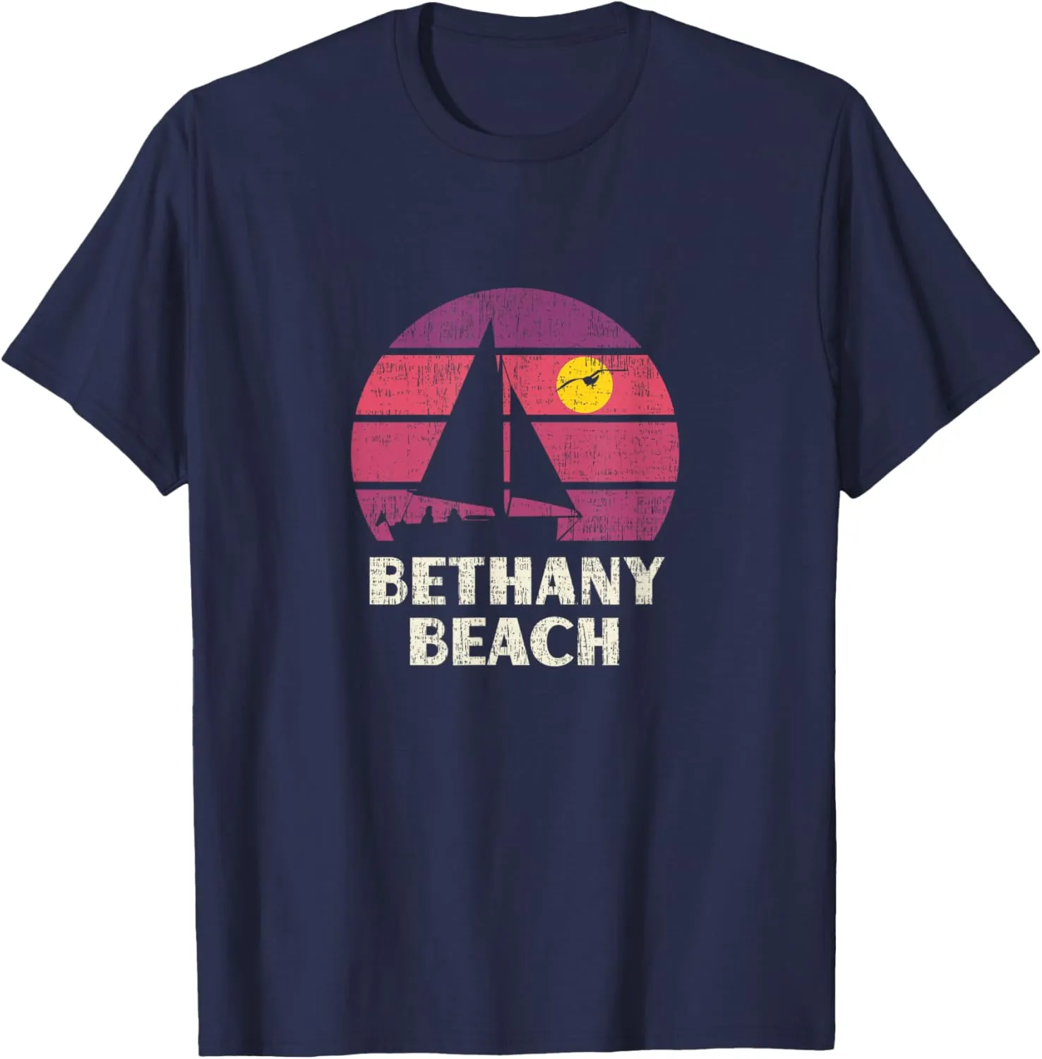 Bethany Beach DE Sailing Retro 70s Vintage Sunset Sailboat T-Shirt