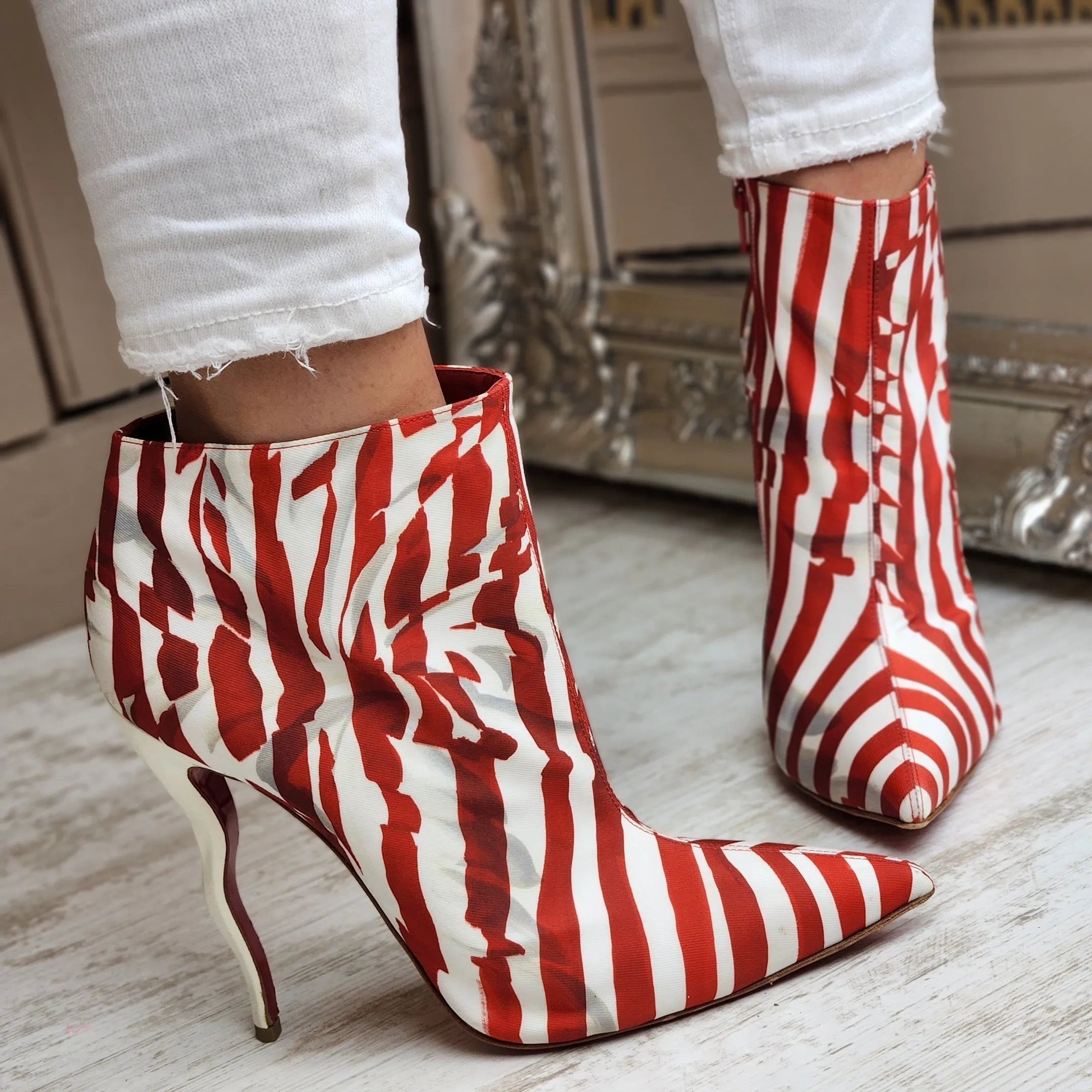 CHRISTIAN LOUBOUTIN STRIPED SO KATE WAWY HEEL BOOTS EU 41/ UK 8