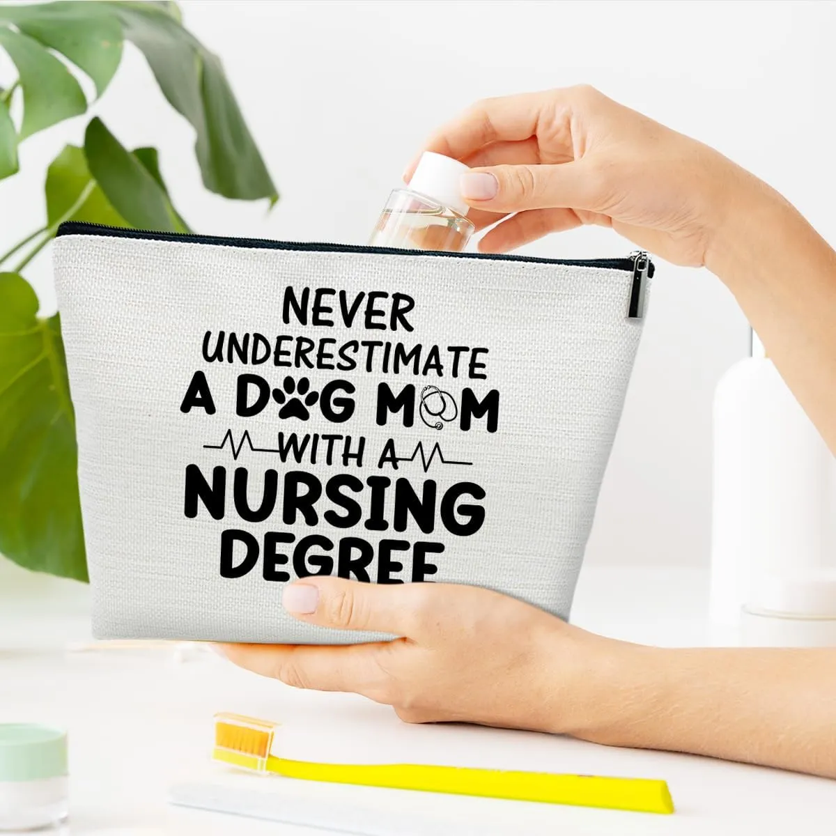 Nurse Makeup Bag for Women, Appreciation and Dog Mom Gifts, Never Underestimate a Dog Mom with a Nursing Degree Cosmetic Bag for Purse