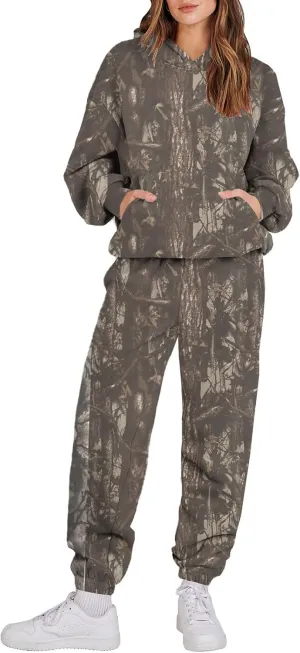 Sweatsuits for Women Set 2 Piece Camo Hoodie Long Sleeve Crewneck Camo Sweatshirt Wide Leg Sweatpants Fall Outfits