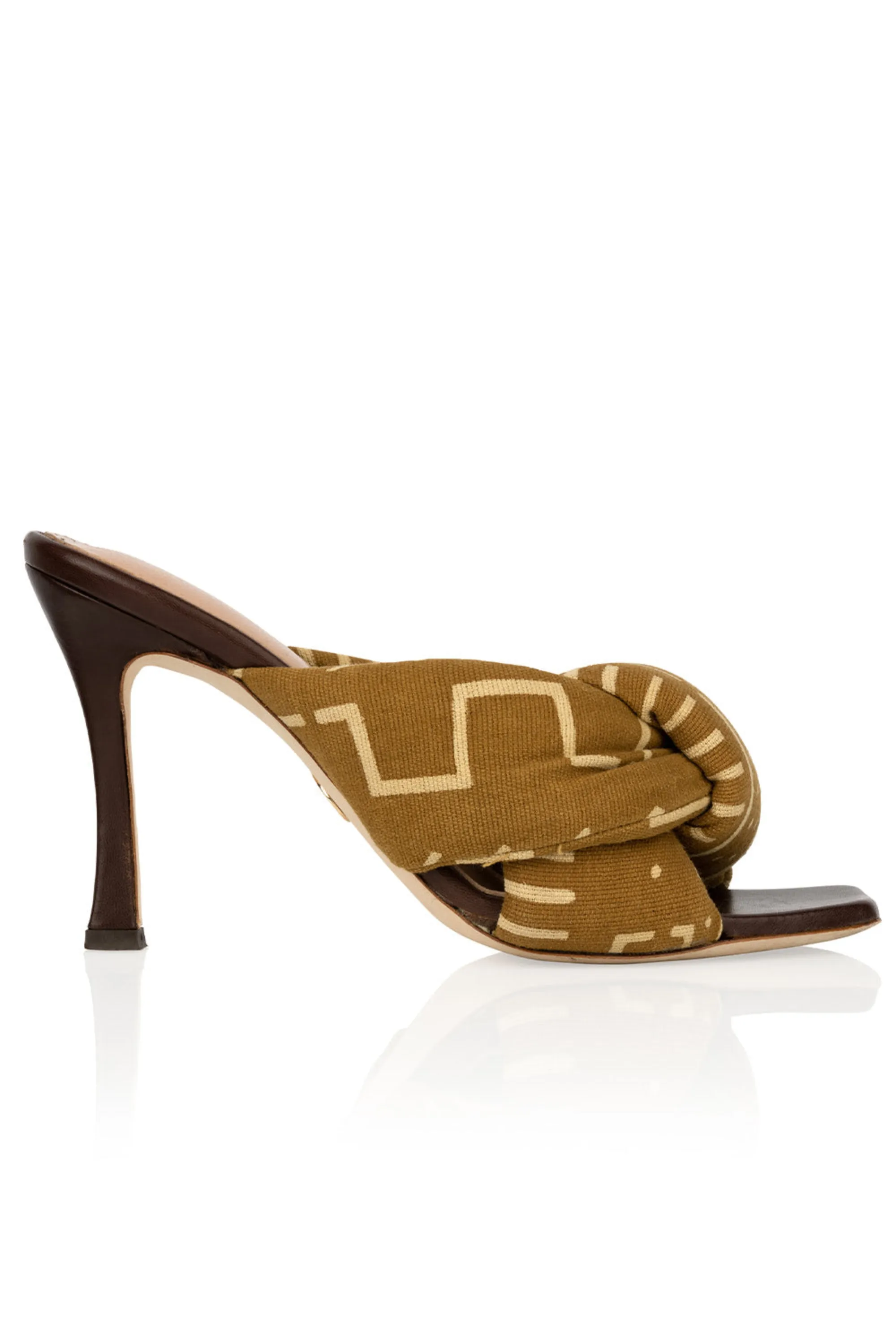 Togo Heel in Dandelion