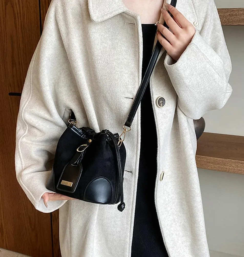 Vintage Suede Bucket Bag Women Mini Leather Crossbody Bag Fall Winter Hobo Handbag Causal Shoulder Bag with Removable Strap