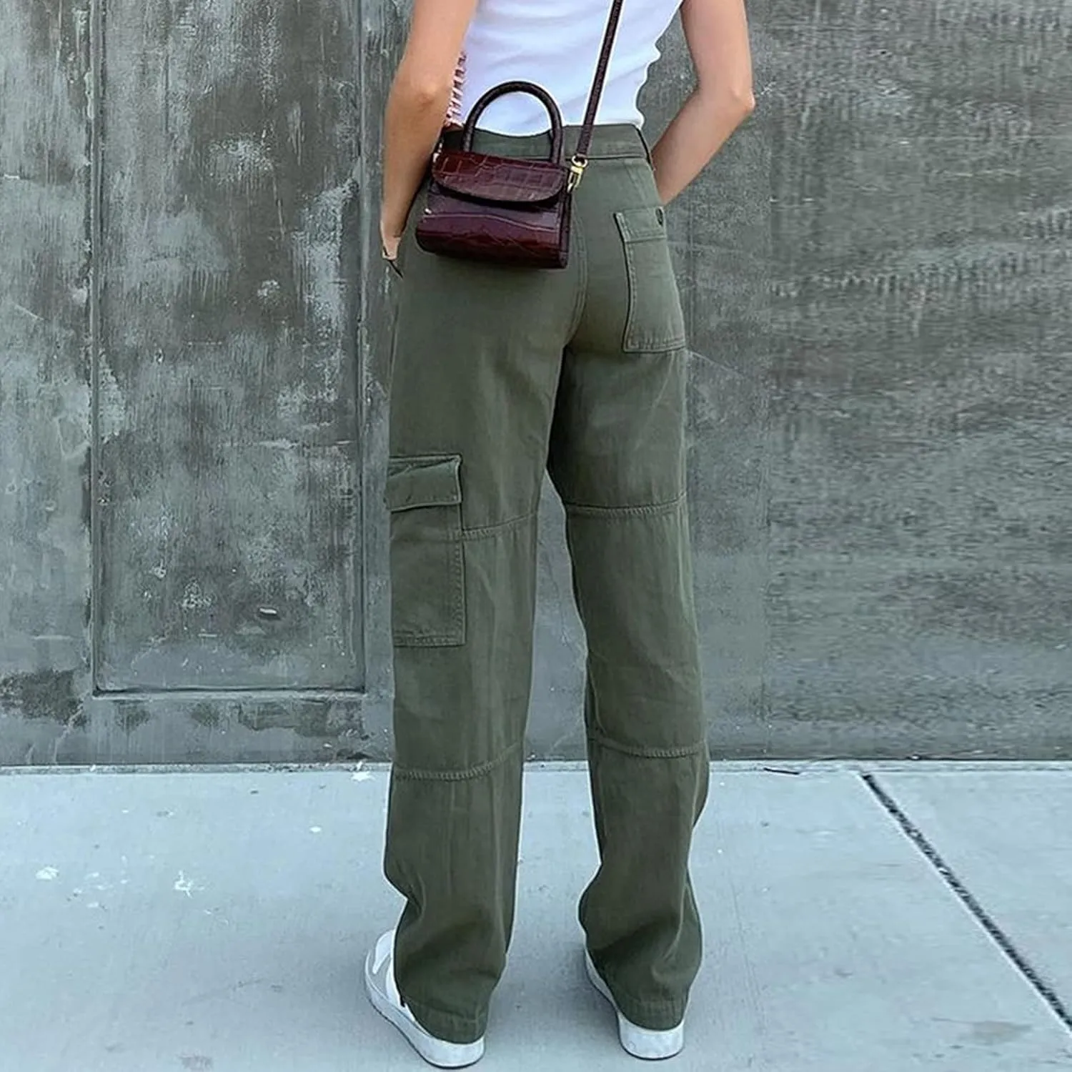 Women's High Waisted Relaxed Fit Cargo Jeans Straight Wide Leg Y2K Baggy Denim Pants with Pockets