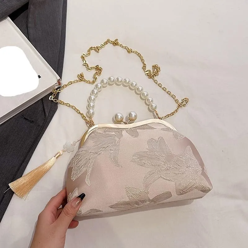 Women's Tassel Flower Pearl Portable Shell Bag Chain Shoulder Mouth Gold Bag