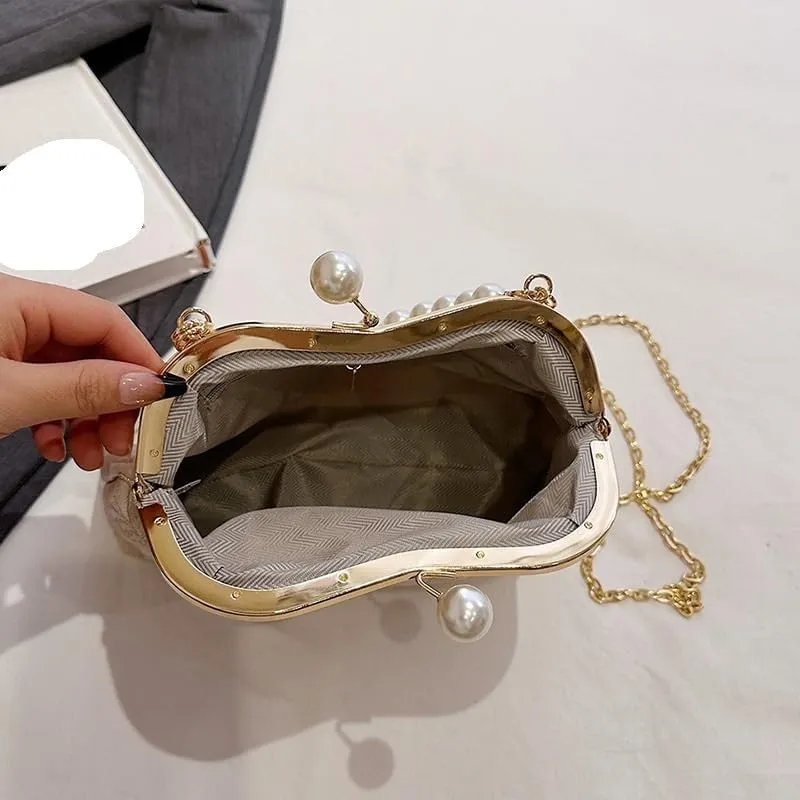 Women's Tassel Flower Pearl Portable Shell Bag Chain Shoulder Mouth Gold Bag